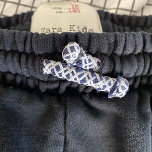Boys Zara Black Joggers SZ 10 Great Condition